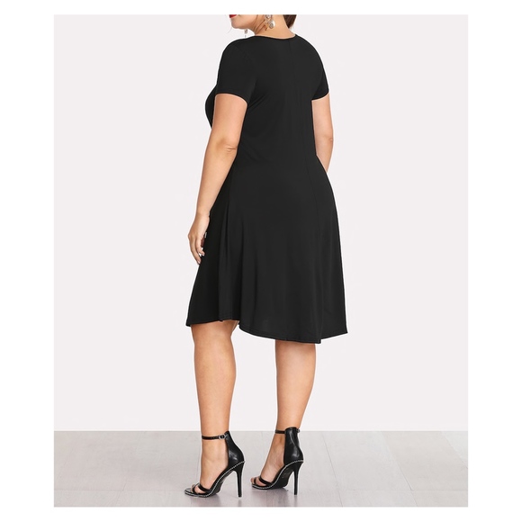 Black Casual Shift Basic Plus Size Dress - Picture 2 of 5